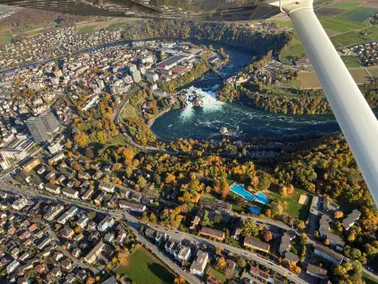Rheinfall-Panorama: Atemberaubender Rundflug (2 Pax, EUR)