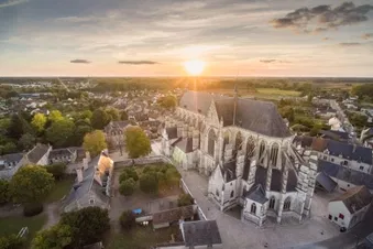 survol chateau de chambord et sologne depuis orleans