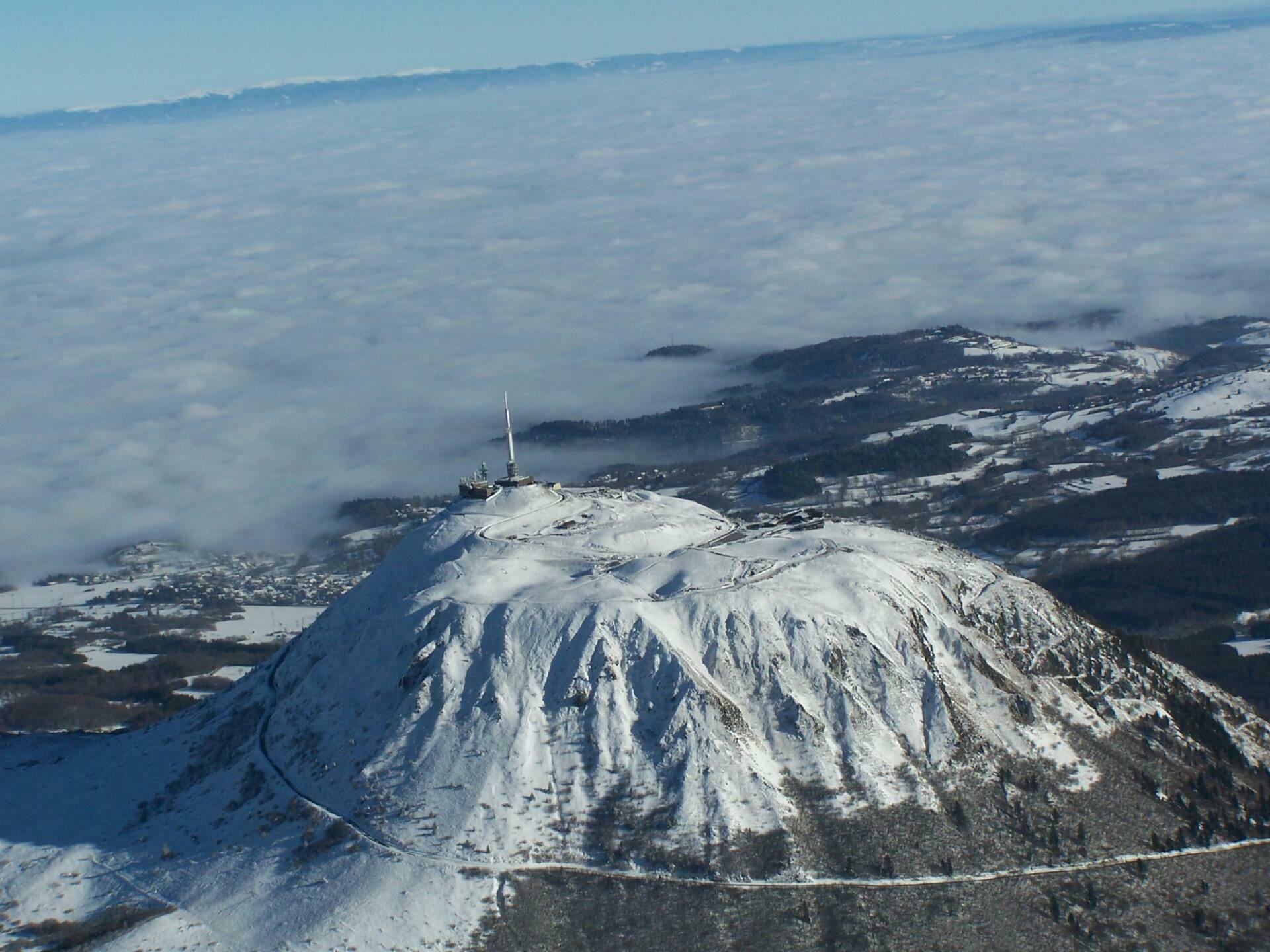 Survol du Puy de Sancy et ses volcans (3 passagers max)