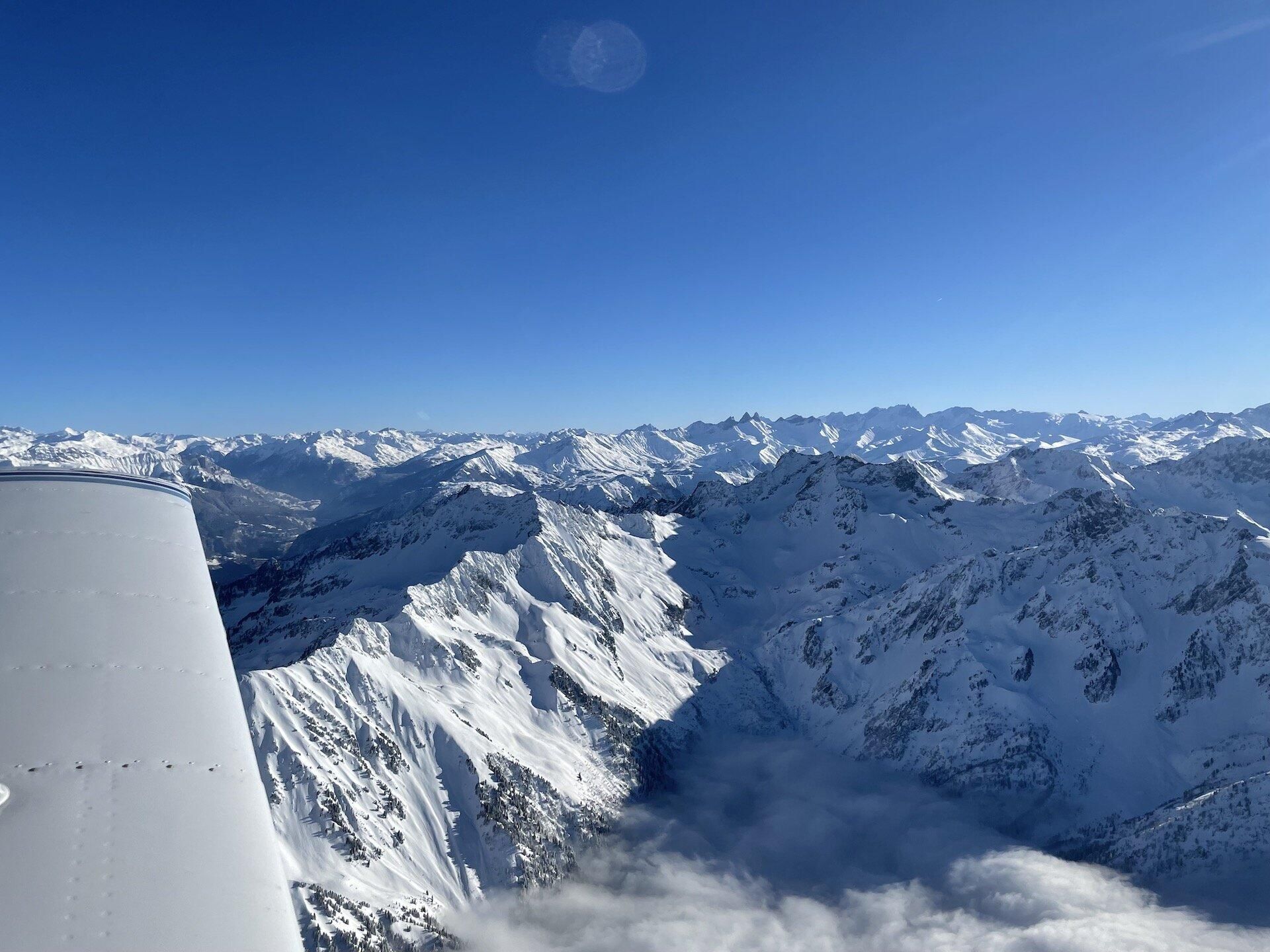 Vol d'excursion : ski à la journée vers Courchevel