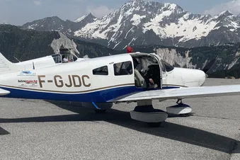 Notre piper à Courchevel avec la vallée en arrière plan
