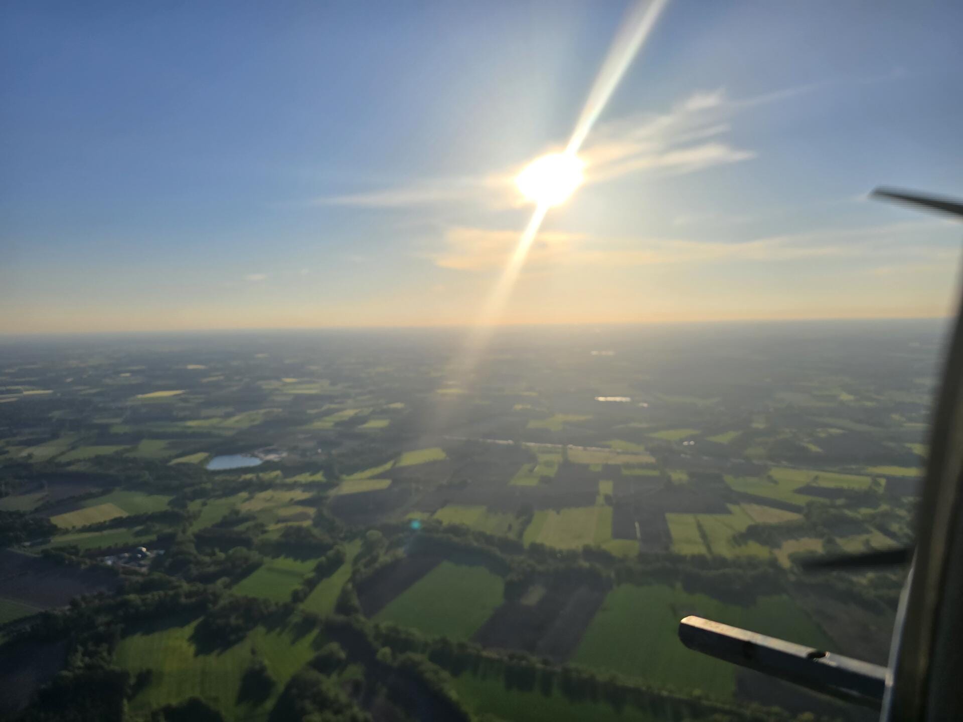 Mit dem Flugzeug Nordhorn-Lingen