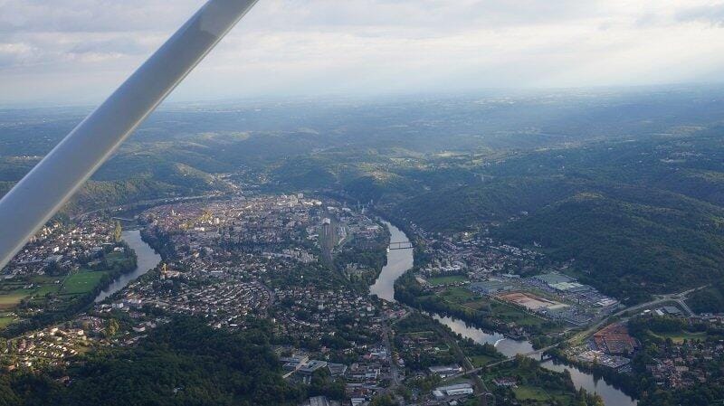 Survol de la vallée du Lot