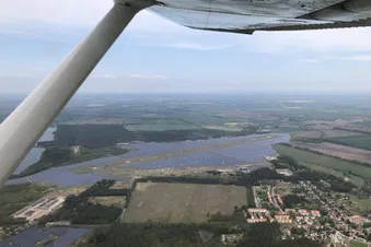 kleiner Rundflug mit Geschichtstrip zu den Seelöwen Höhen