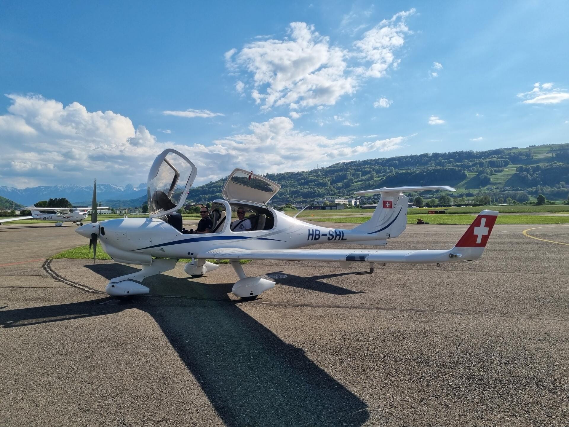 3 Lakes & Chasseral Scenic Flight