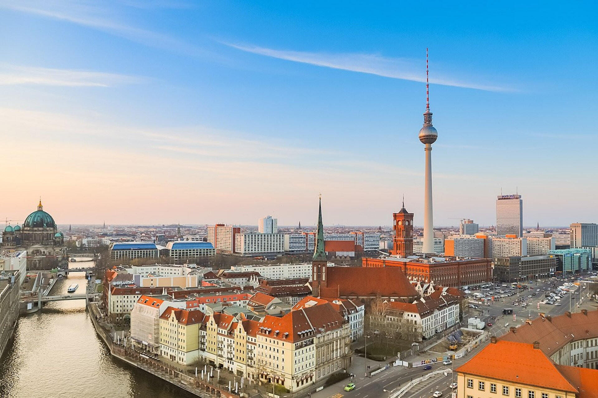 Rundflug ab Berlin Strausberg über Berlin