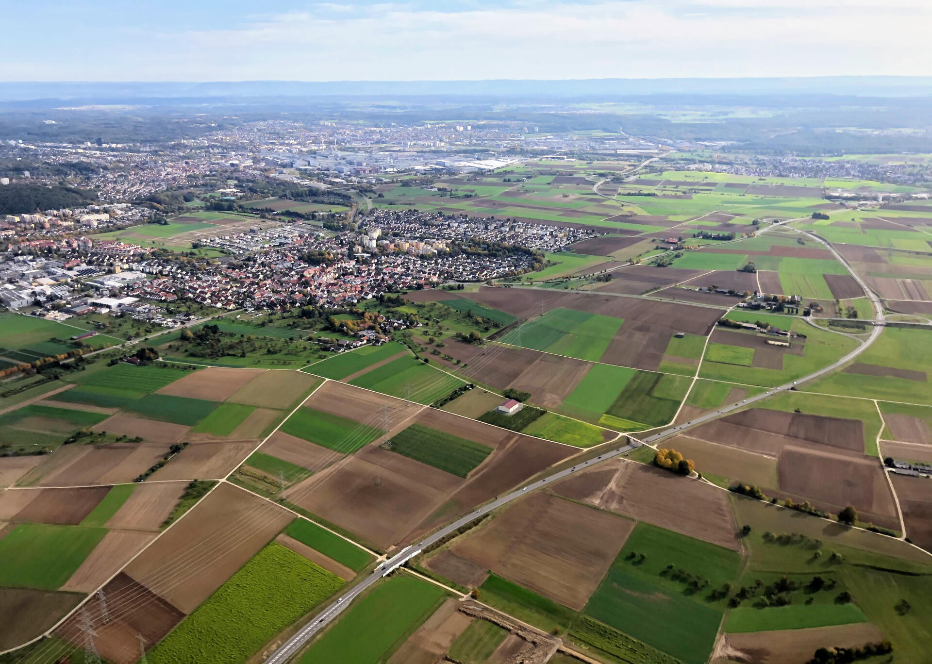Magstadt mit Mercedes-Benz Werk Sindelfingen im Hintergrund