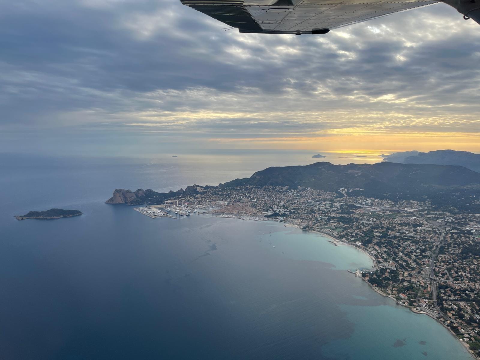 Grand tour de Marseille : Calanques, Ste-Baume, Ste-Victoire