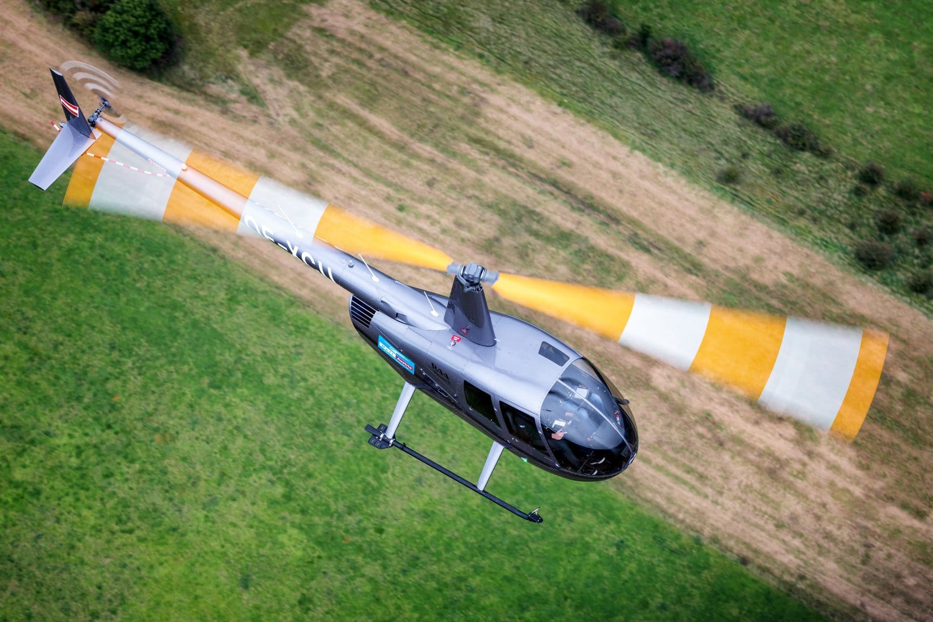 Robinson R44