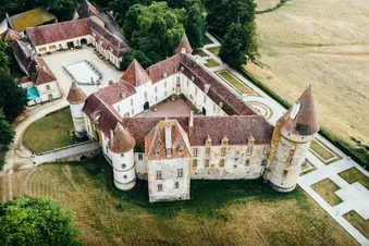 Survol des lacs et de sites emblématiques du Morvan