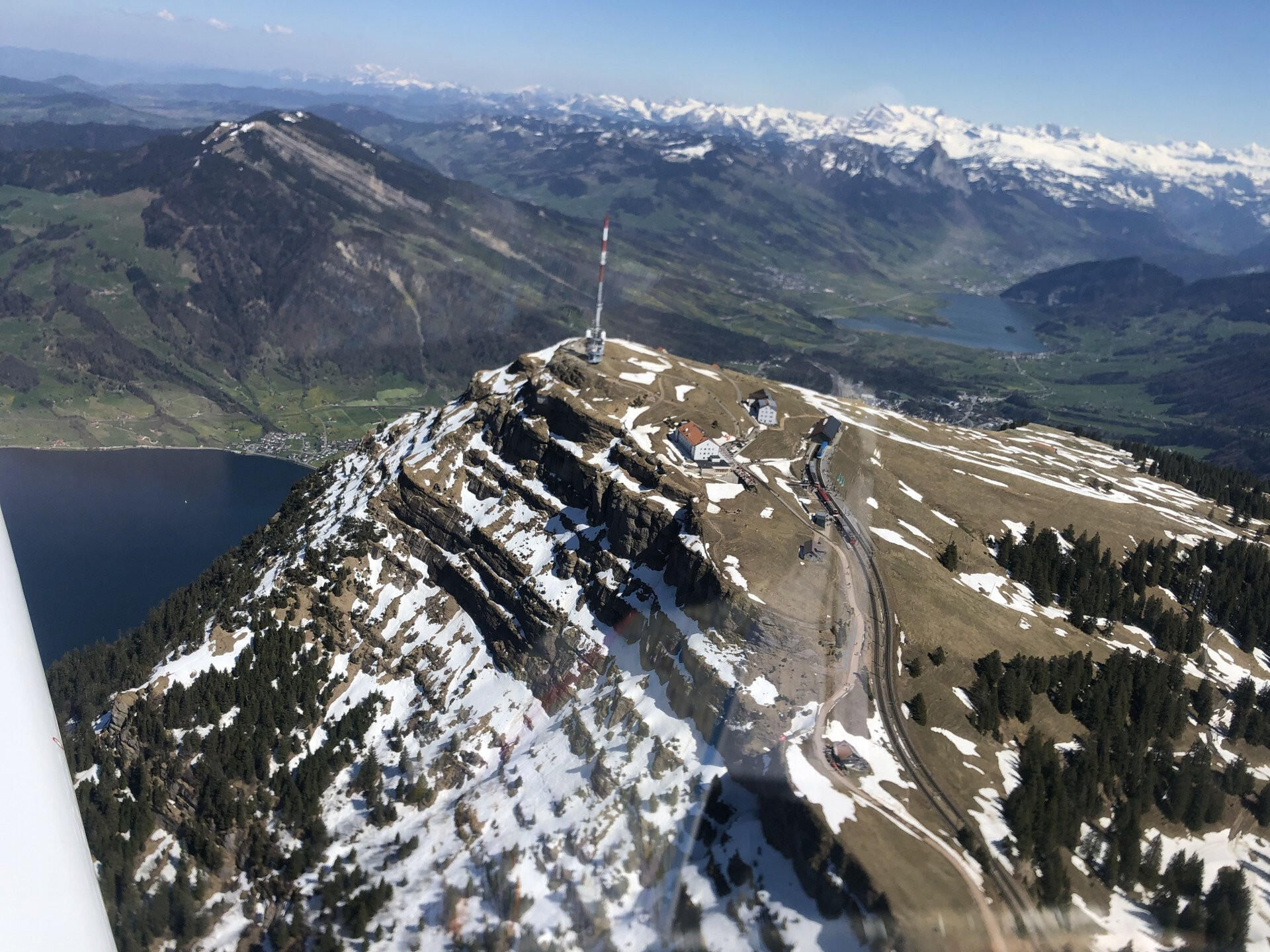 Flug zum grossen und kleinen Mythen und über die Rigi retour