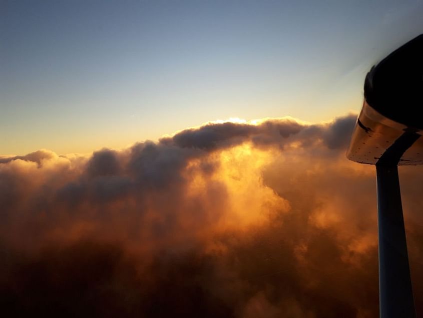 Evening Flight After Work / Feierabendflug