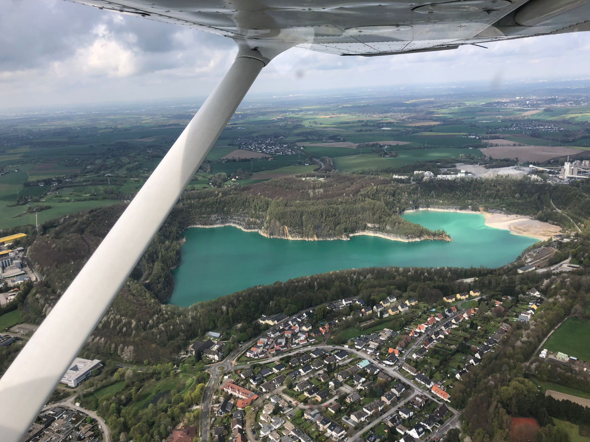 Braunkohleabbaugebiet mit seinen gigantischen Ausmaßen
