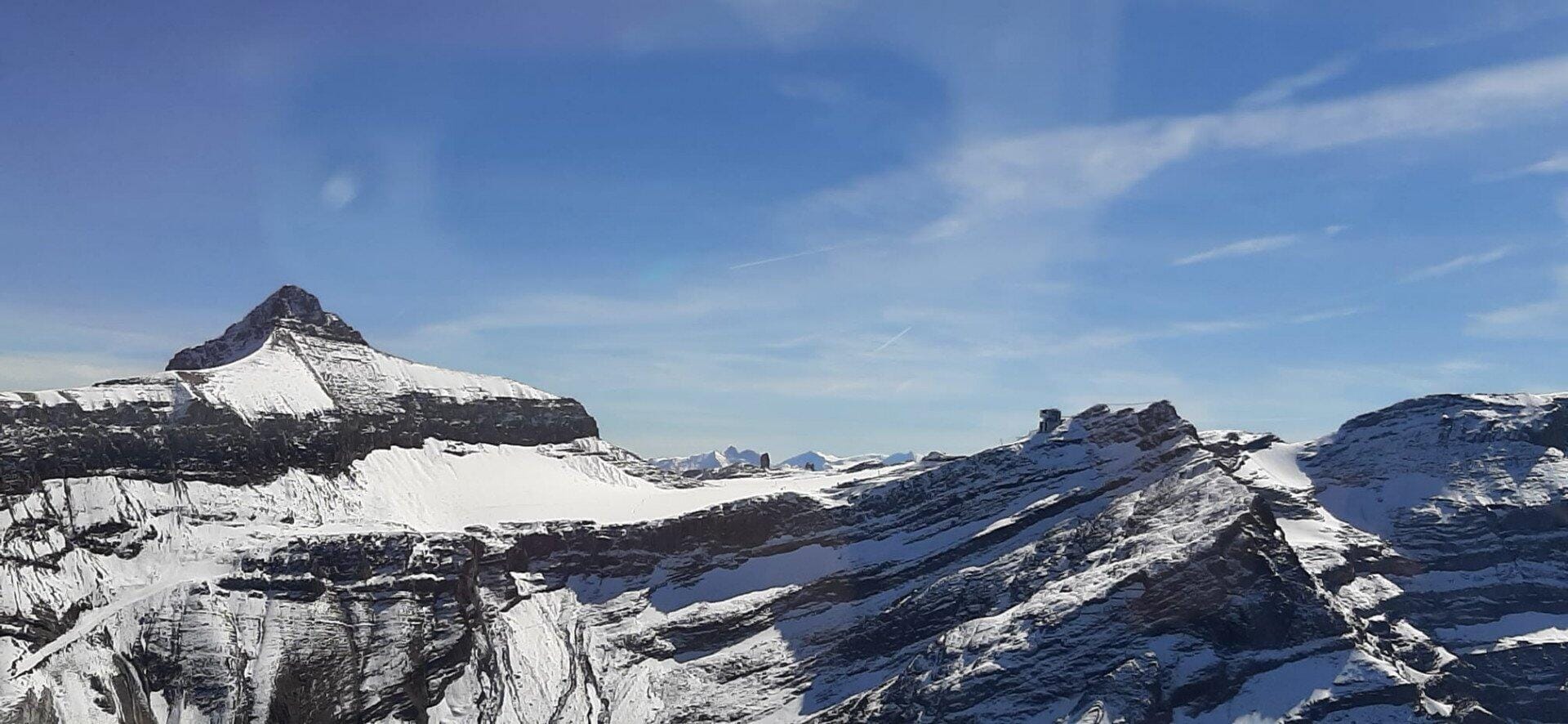 Vol panoramique en hélico au départ de Sion (1h)
