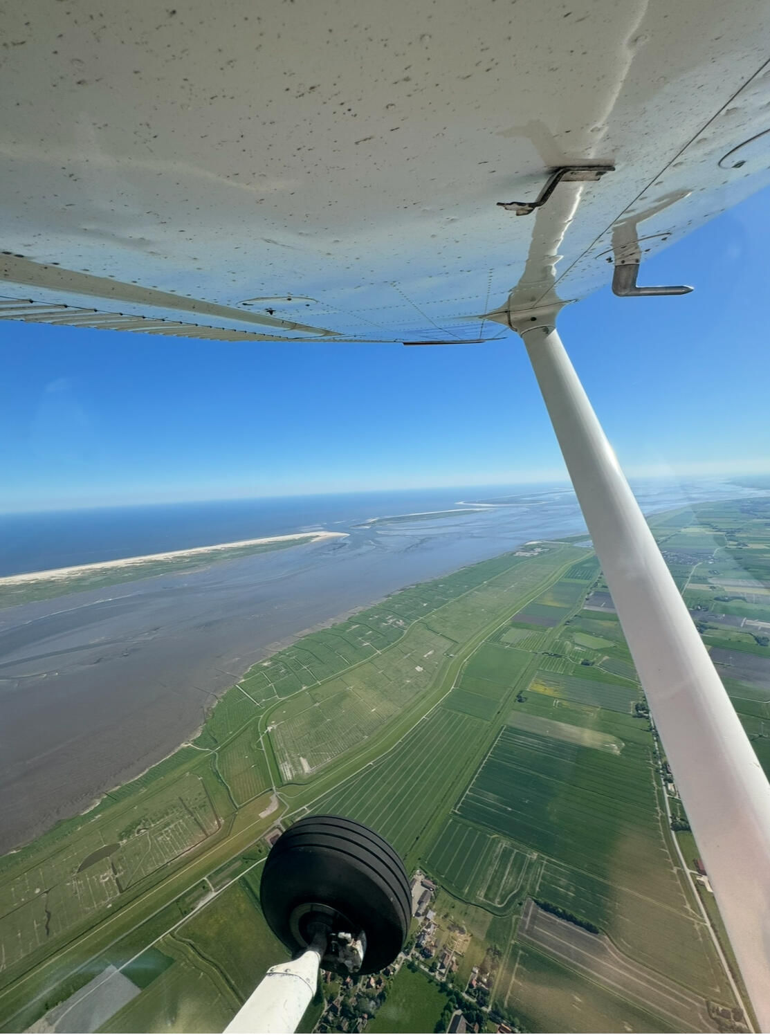 🇩🇪 Entdecke die Ostfriesischen Inseln aus der Luft! 🏝️✈️