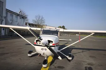 Düsseldorf und den Tagebau Garzweiler aus der Luft