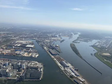 Bremen von oben inklusive Weserstadion und Bunker Valentin