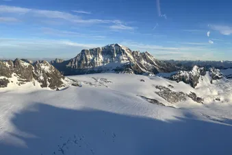 Helicopter Landing on a glacier at 10'000feet - 3000m
