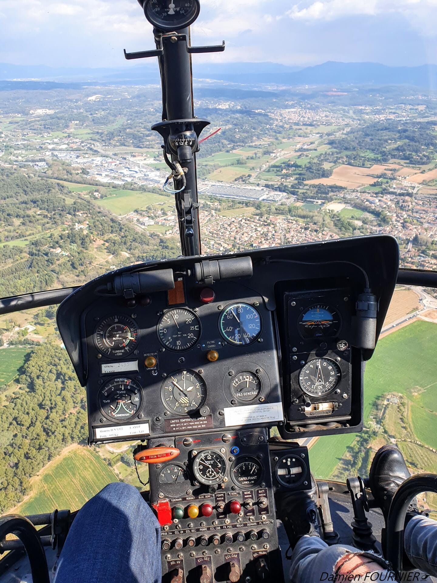 Une partie du pilone à instrumentation