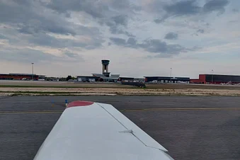 Balade aérienne : Aéroport de Paris Vatry depuis Châlons