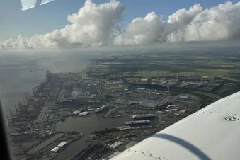Nordseerundflug über Wilhelmshaven, Bremerhaven und Cuxhaven