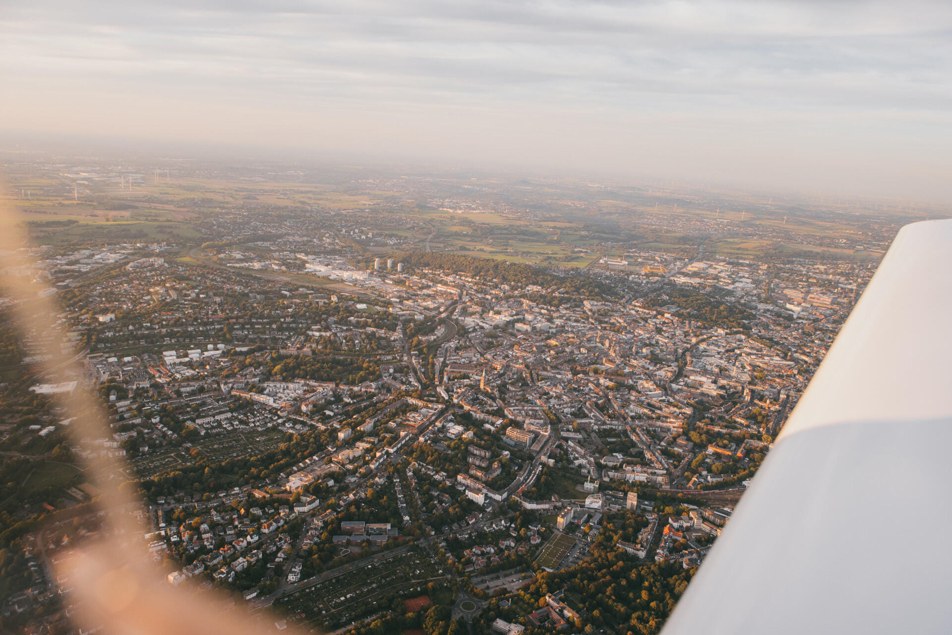 2h Rundflug: Aachen, Düsseldorf, Köln, Nürburgring Rursee
