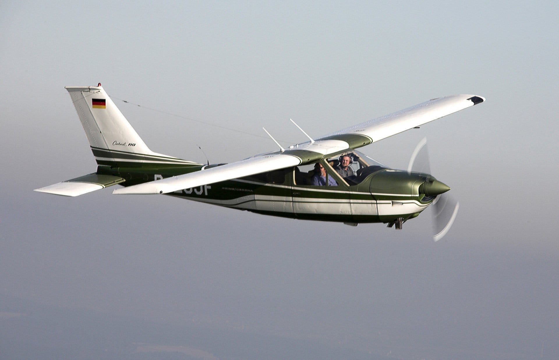 Cessna 177 Cardinal RG