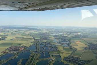 Rundflug: Steinhuder Meer, Hannover & Weserbergland