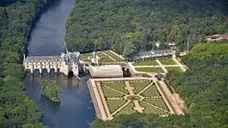 Les châteaux de la Loire depuis Redon