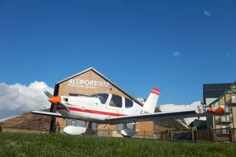 Escale à l'altiport 007 (via le Pic du Midi)