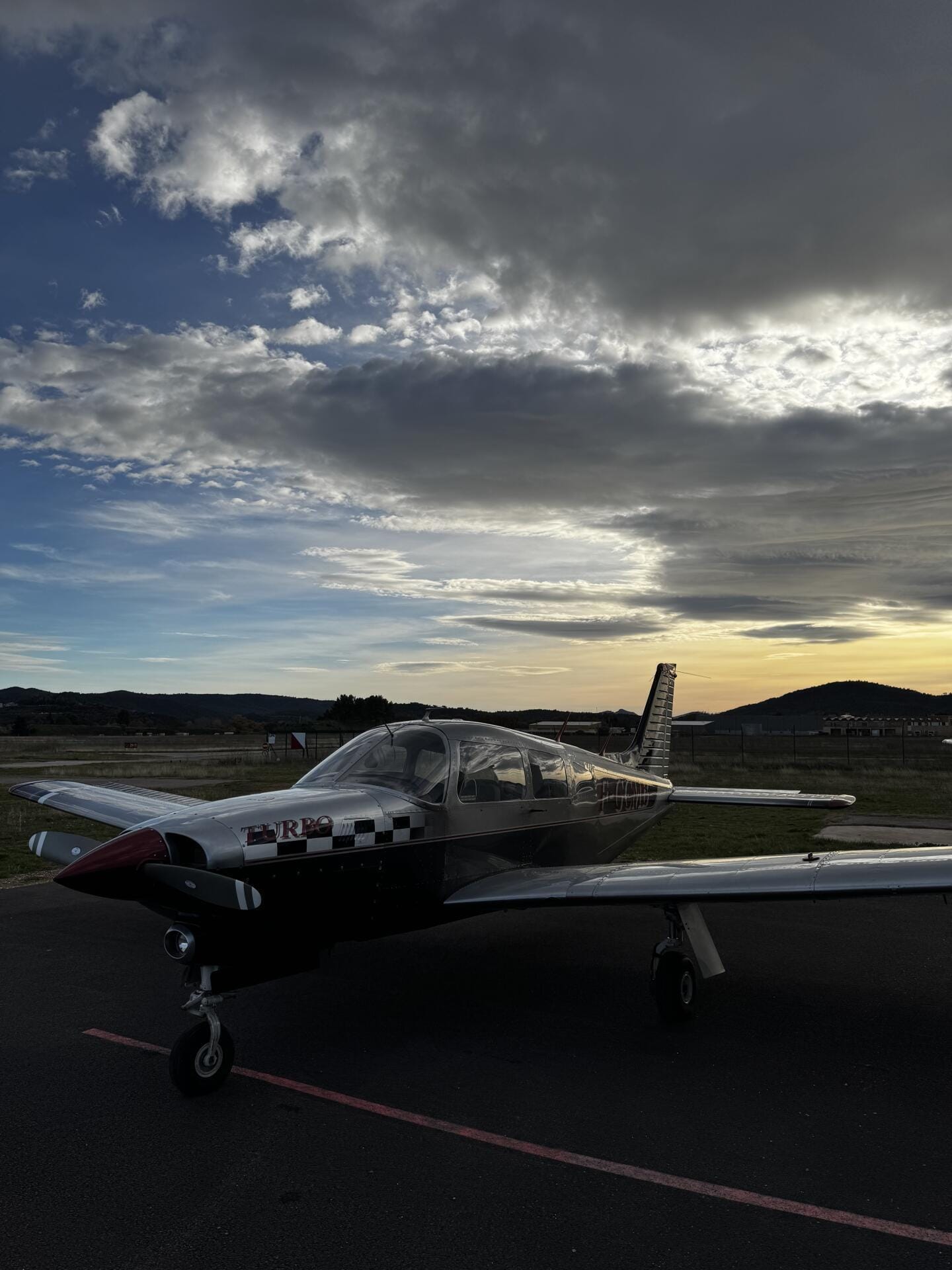 Piper PA28R-201 Arrow III