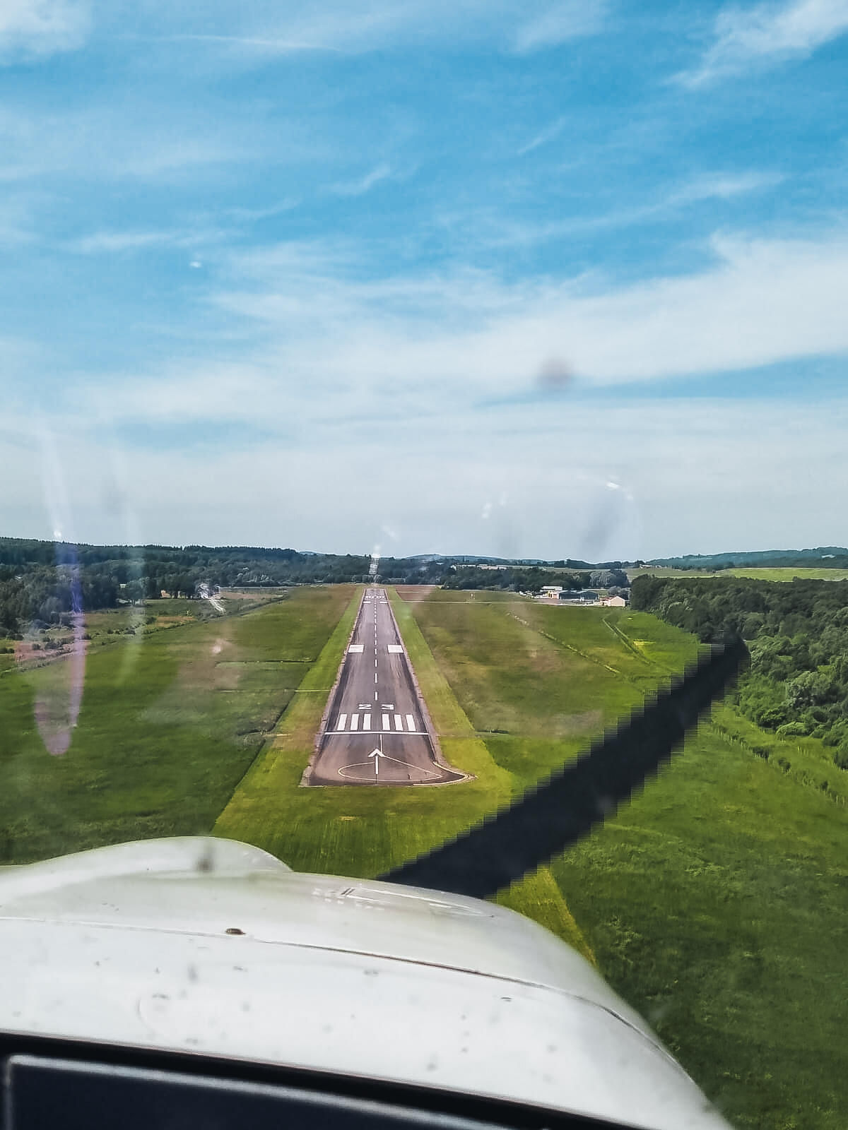 Découverte aérienne de Besançon et sa célèbre citadelle