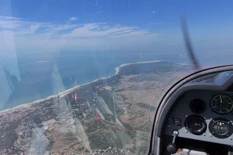 Au départ de Poitiers, la Côte Atlantique vue du ciel