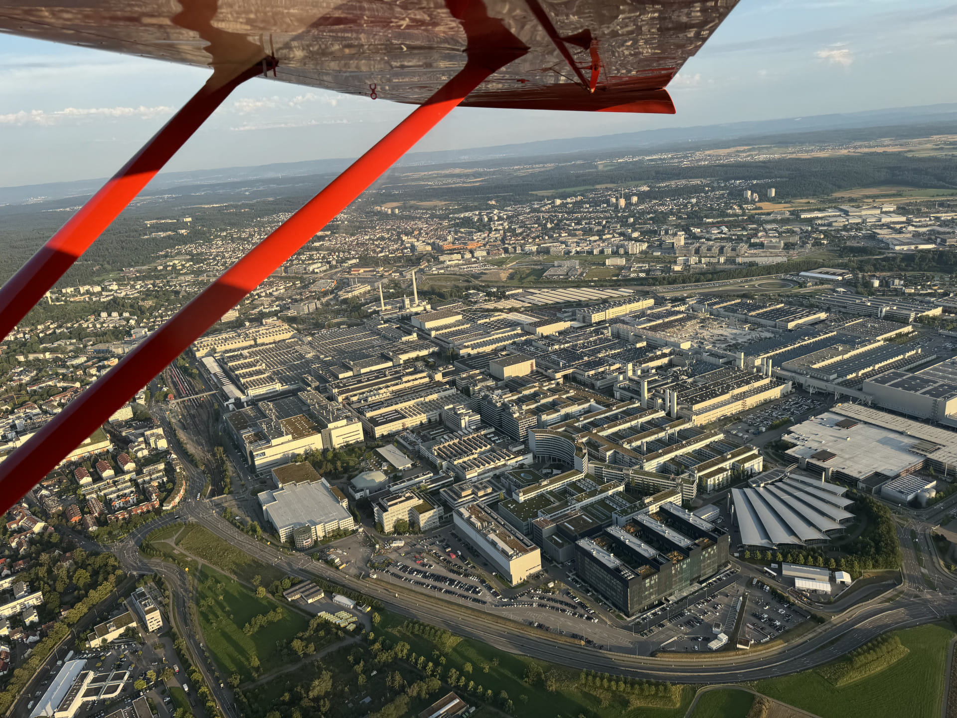 Stuttgarter Flughafen aus der Luft