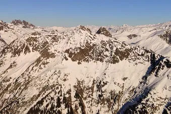 Un lac, Chartreuse, Belledonne et Vercors