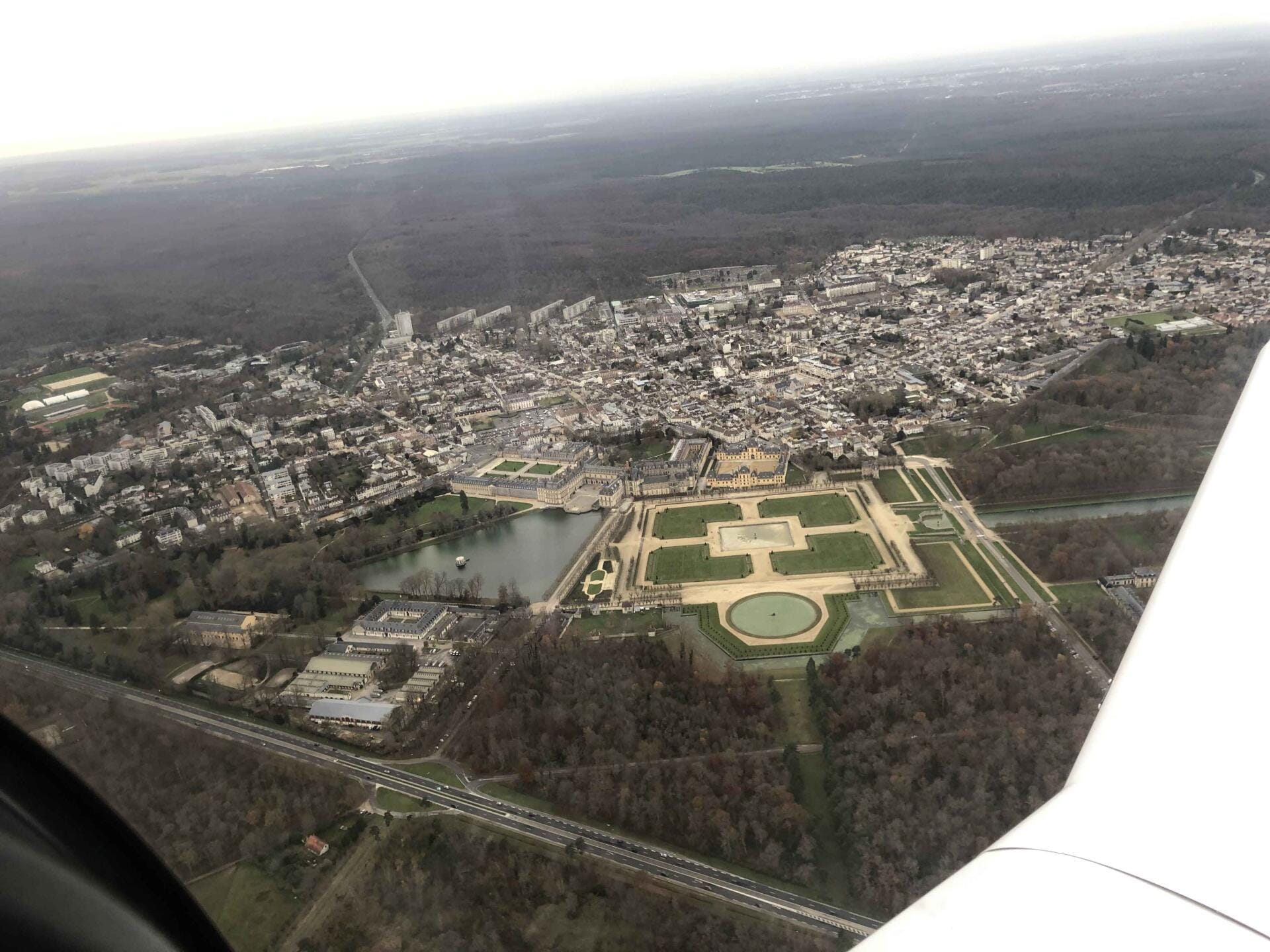 DisneyLand & Vaux-le-Vicomte & Fontainebleau en DA40NG