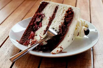 Kaffee & Kuchen per Flugzeug zum Flugplatzrestaurant Damme