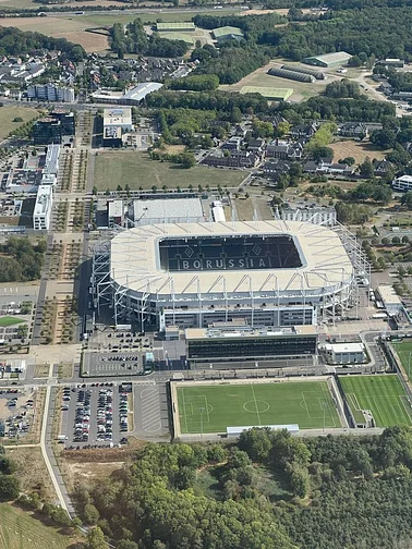 Stadion Borussia und Alemannia sowie Braunkohletagebau