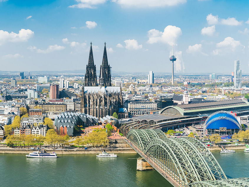 Rundflug über Köln, Düsseldorf, Leverkusen bis zu 3 Pers.