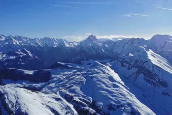 Survol des Pyrénées