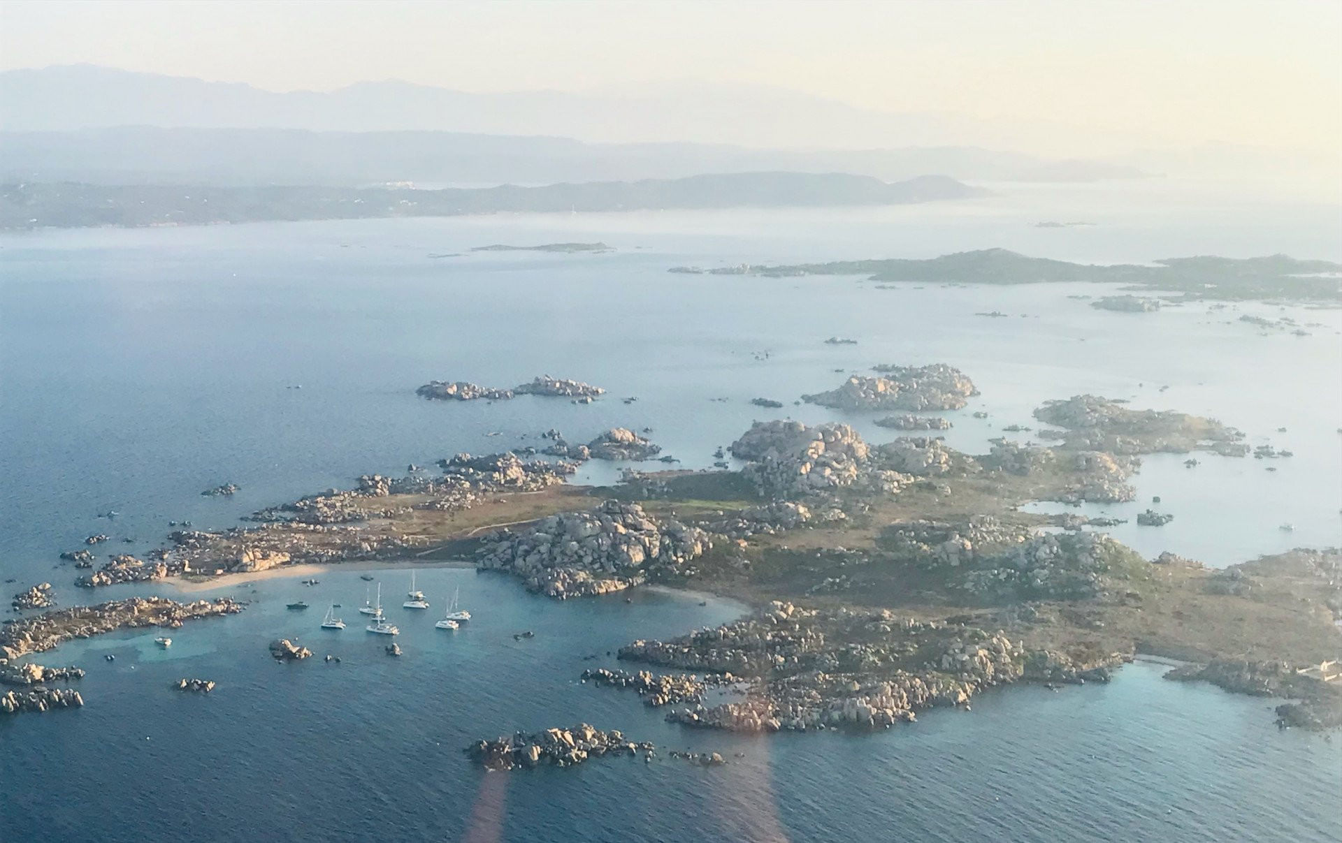 Aiguilles de Bavella-Bonifacio tour du sud de l'île en avion