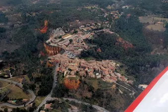 Châteaux et villages perchés du Luberon