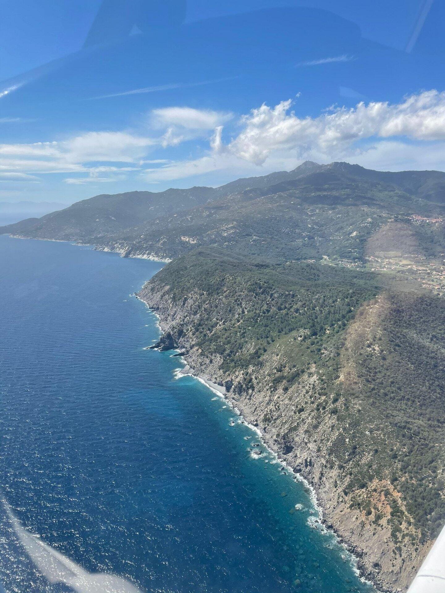 Overfly Isola d'Elba and the surrounding isles