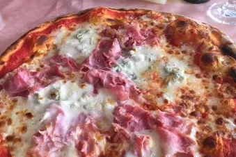 HolzofenPizza