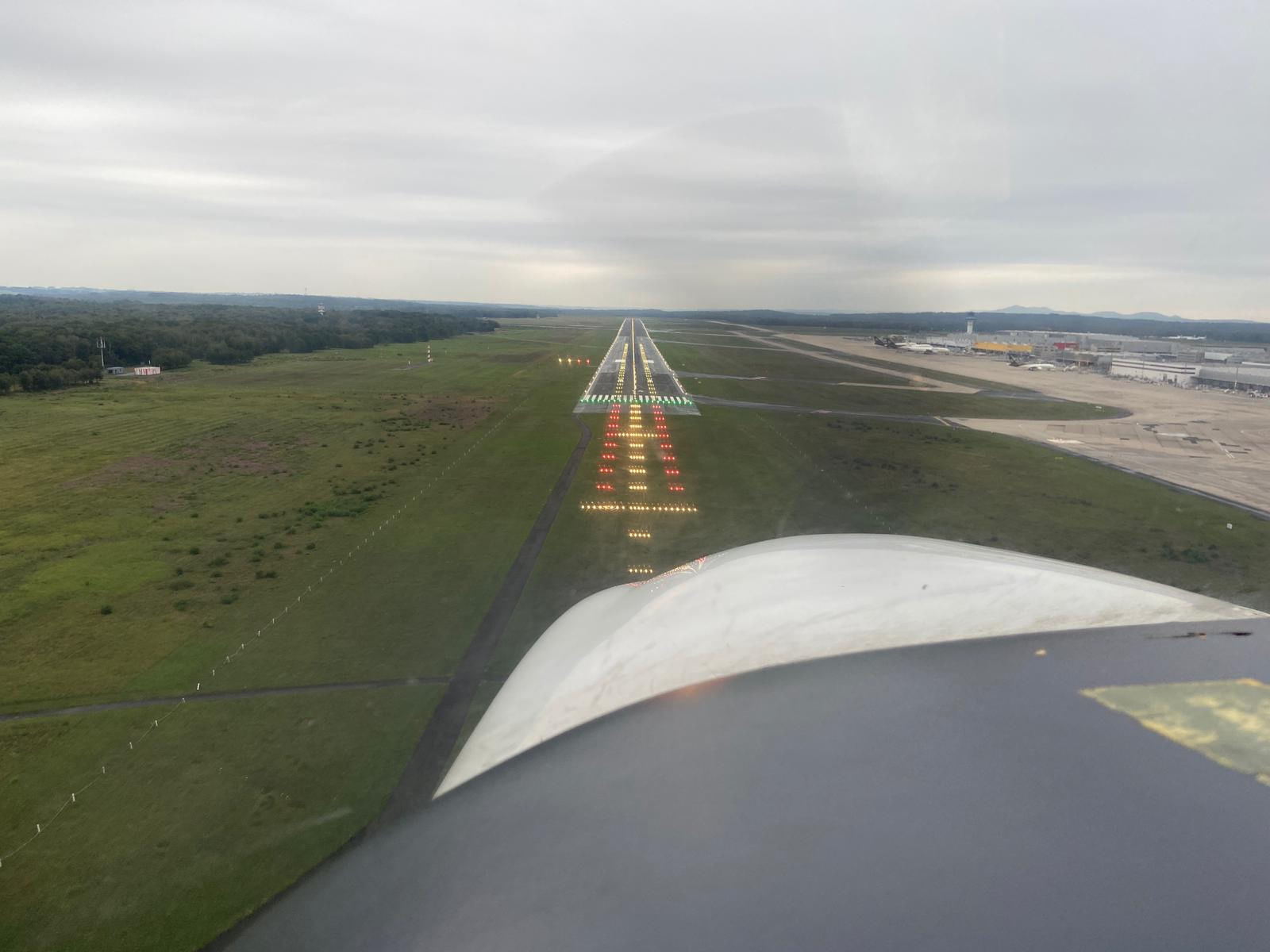 Endanflug Flughafen Köln Bonn