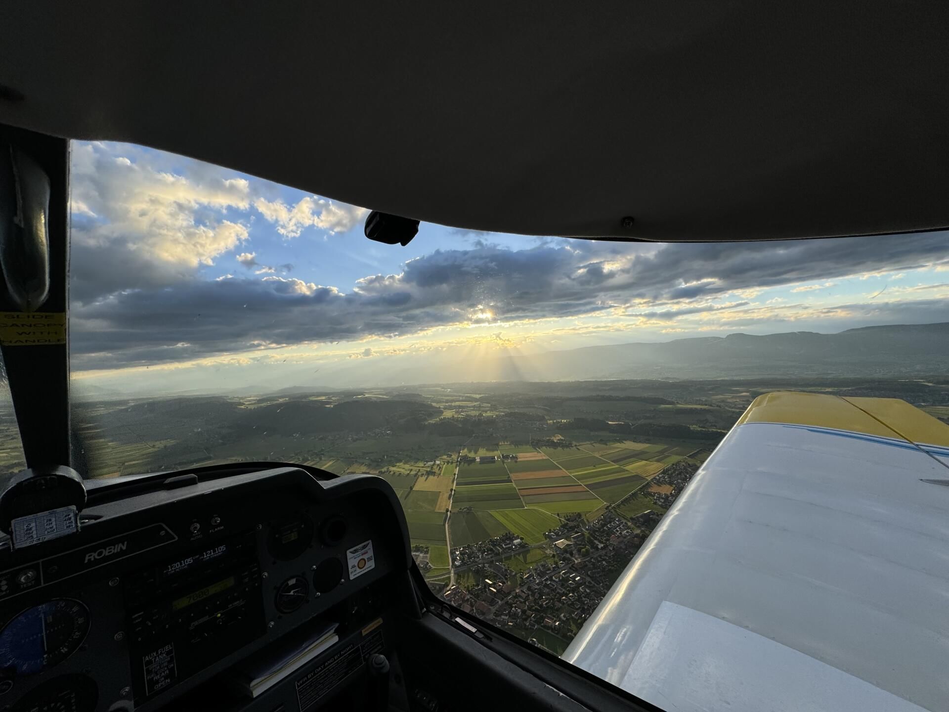 Vom Jura zum Napf – Flug über die Herzregion