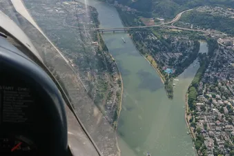 Flug entlang der Mosel