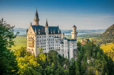 Burgen-Hopping: Schloss Neuschwanstein & Schloss Linderhof