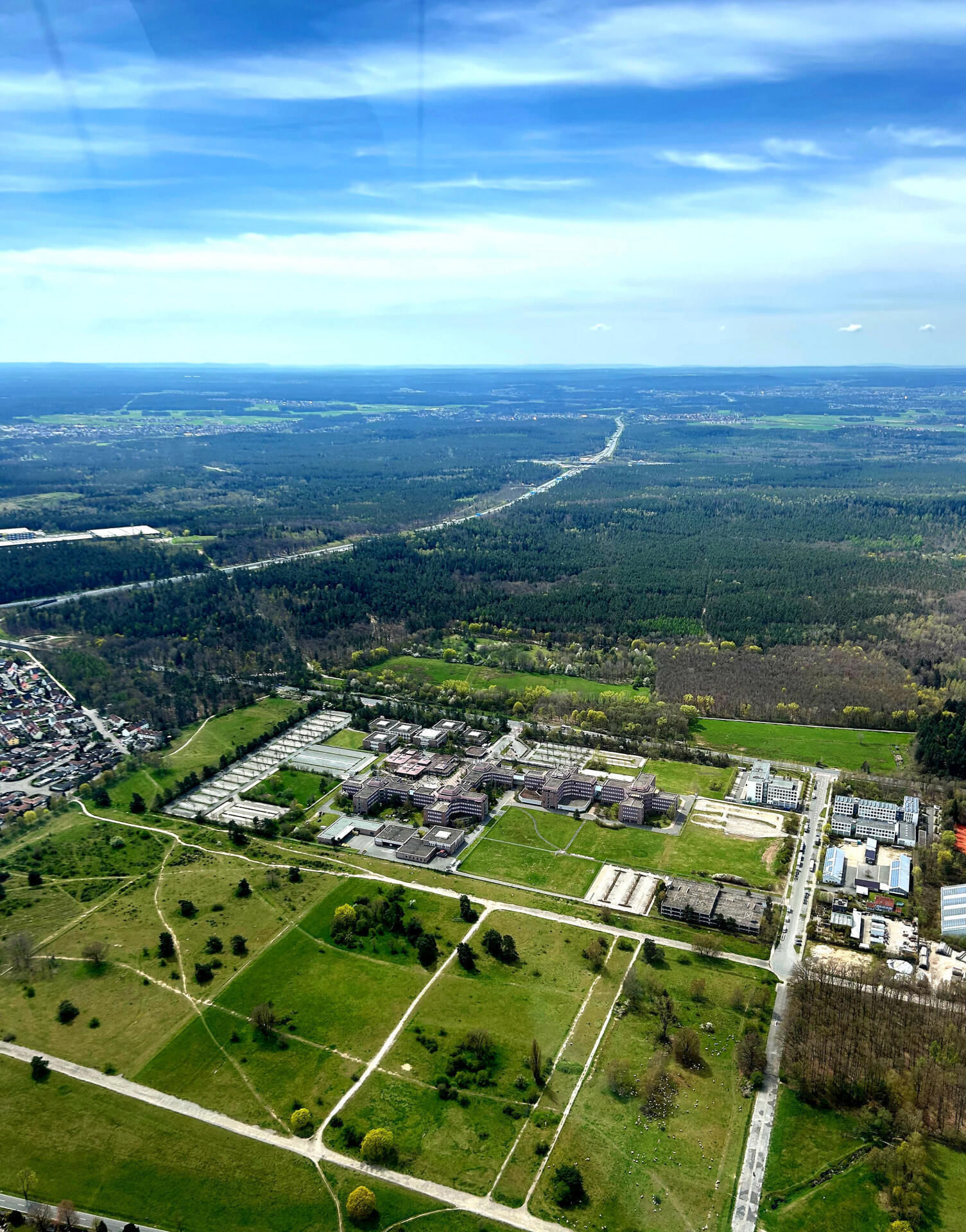 Hubschrauber-Rundflug Nürnberg City + Rothsee
