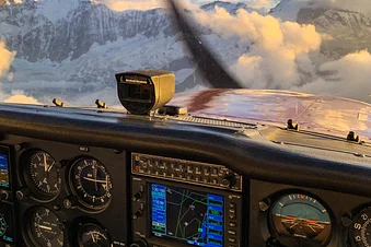 sundowner flight -  zur schönsten Region der Schweiz